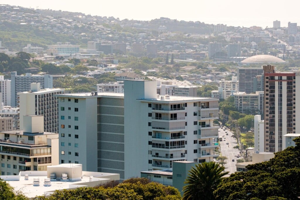 Hb2303 Ay Nbhd Makiki Neighborhood Oahu 6249