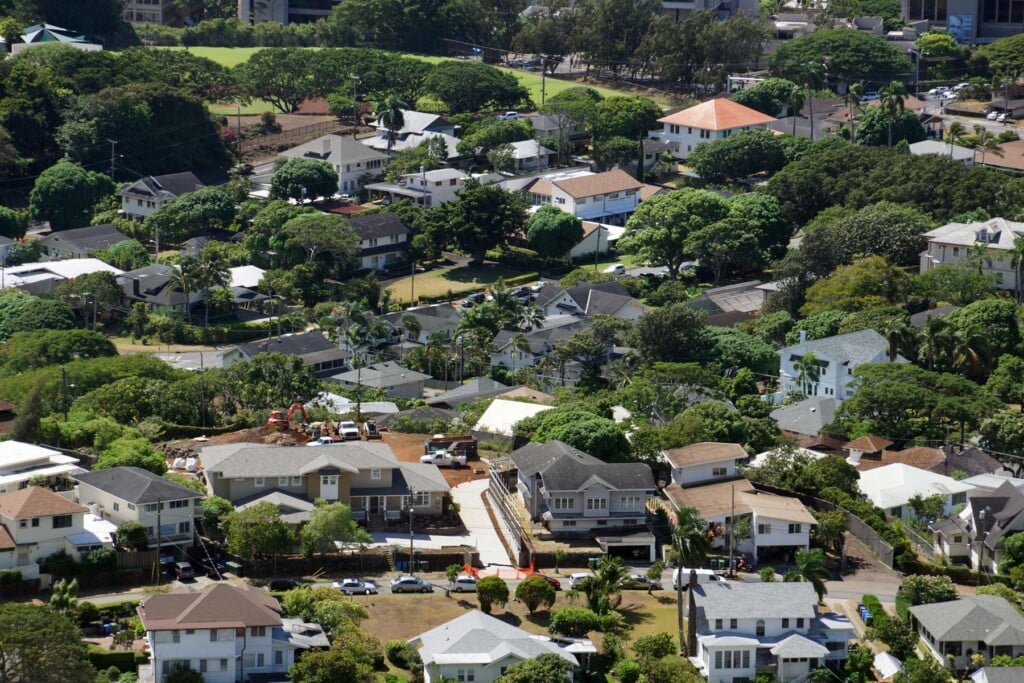 Manoa Aerial Neighborhood Gettyimages 656861322